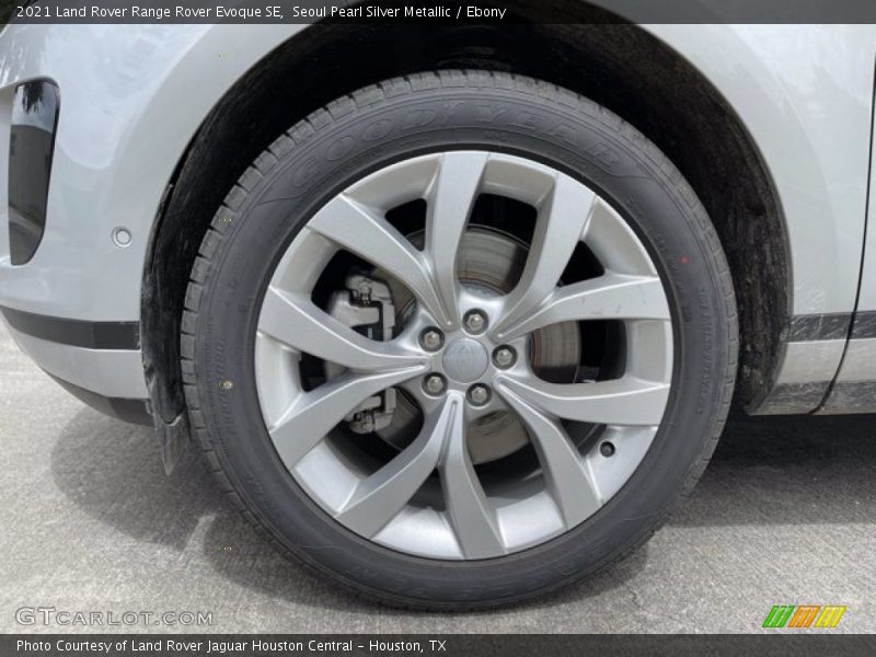 Seoul Pearl Silver Metallic / Ebony 2021 Land Rover Range Rover Evoque SE