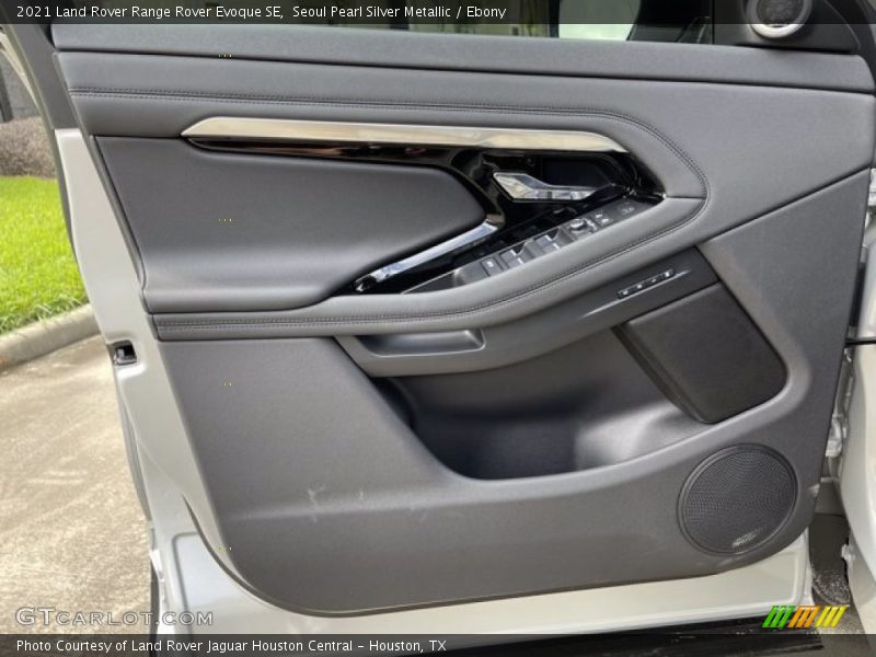Seoul Pearl Silver Metallic / Ebony 2021 Land Rover Range Rover Evoque SE