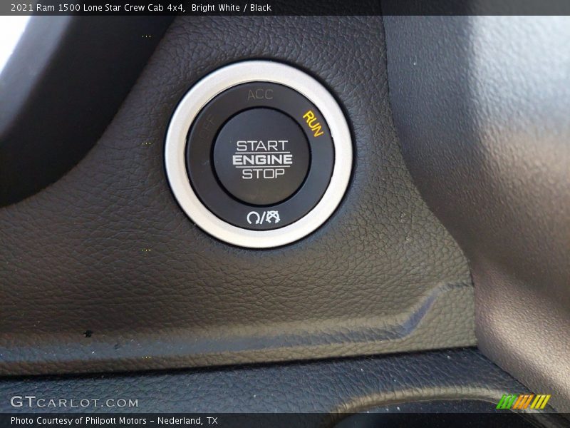 Bright White / Black 2021 Ram 1500 Lone Star Crew Cab 4x4