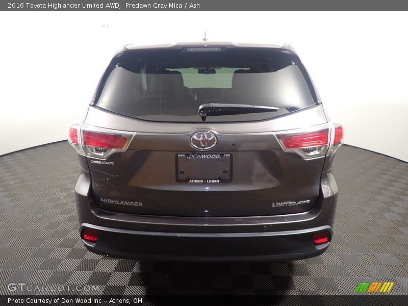 Predawn Gray Mica / Ash 2016 Toyota Highlander Limited AWD
