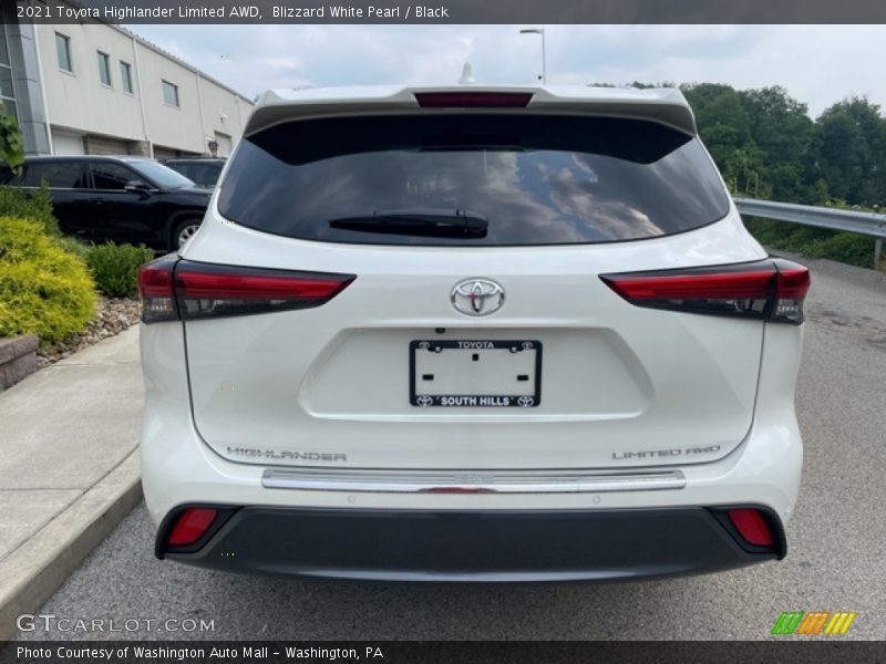 Blizzard White Pearl / Black 2021 Toyota Highlander Limited AWD