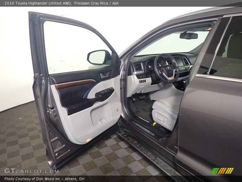 Predawn Gray Mica / Ash 2016 Toyota Highlander Limited AWD