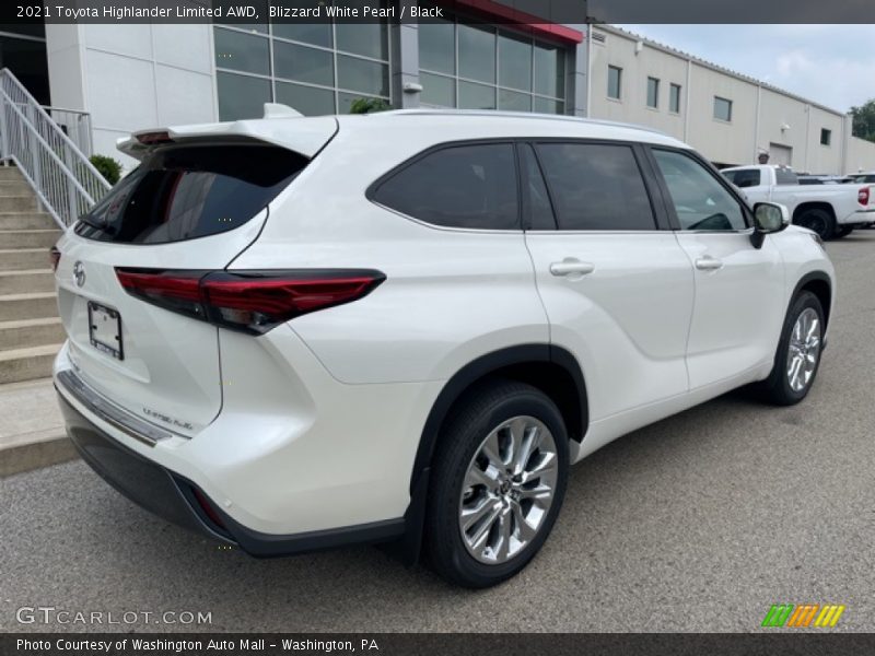 Blizzard White Pearl / Black 2021 Toyota Highlander Limited AWD