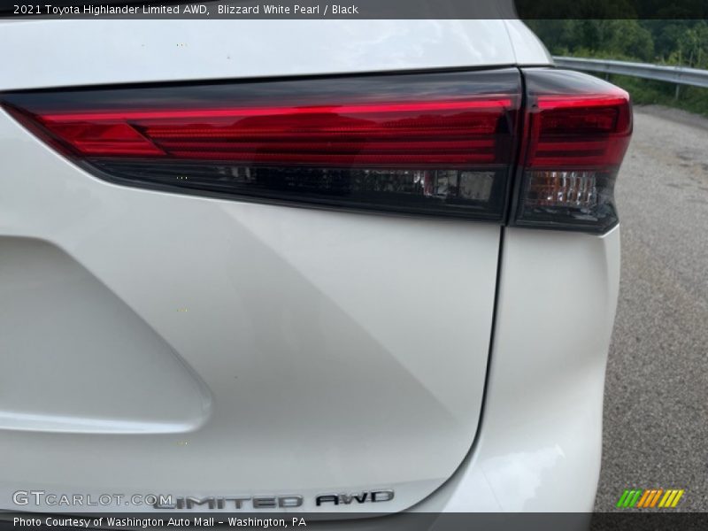 Blizzard White Pearl / Black 2021 Toyota Highlander Limited AWD