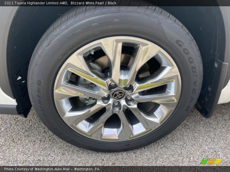 Blizzard White Pearl / Black 2021 Toyota Highlander Limited AWD