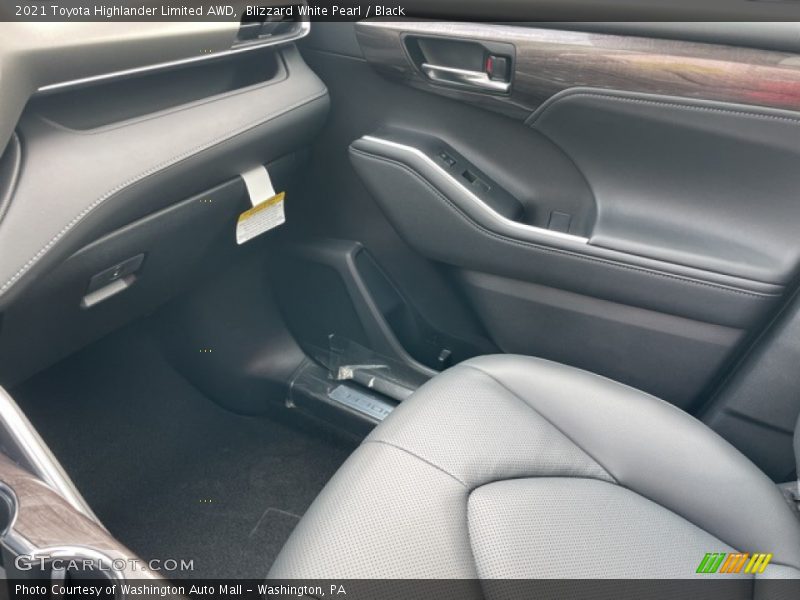 Blizzard White Pearl / Black 2021 Toyota Highlander Limited AWD