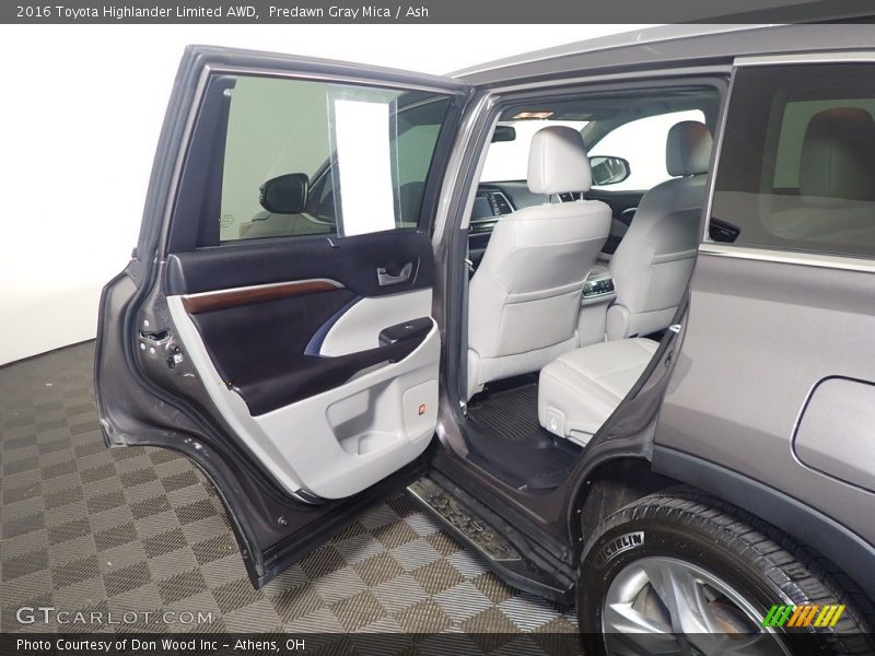 Predawn Gray Mica / Ash 2016 Toyota Highlander Limited AWD