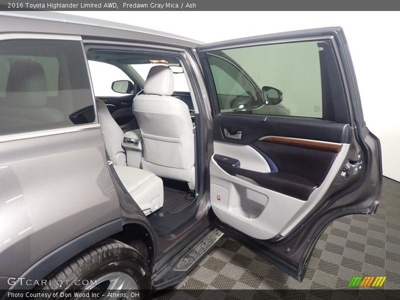 Predawn Gray Mica / Ash 2016 Toyota Highlander Limited AWD