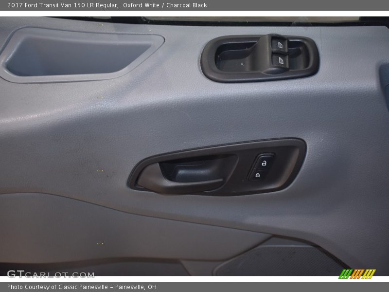 Oxford White / Charcoal Black 2017 Ford Transit Van 150 LR Regular