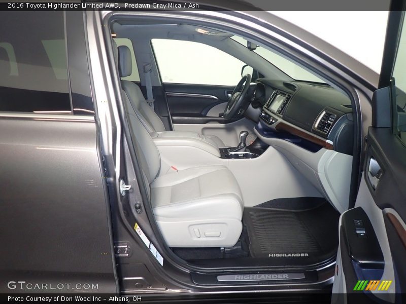 Predawn Gray Mica / Ash 2016 Toyota Highlander Limited AWD