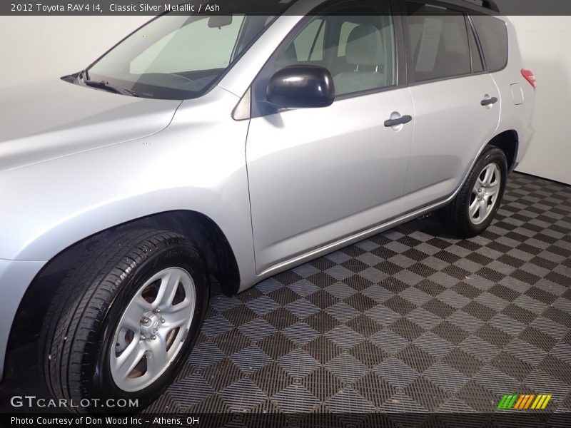 Classic Silver Metallic / Ash 2012 Toyota RAV4 I4