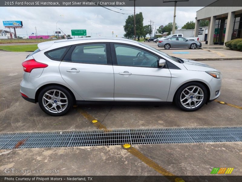 Ingot Silver Metallic / Charcoal Black 2015 Ford Focus SE Hatchback