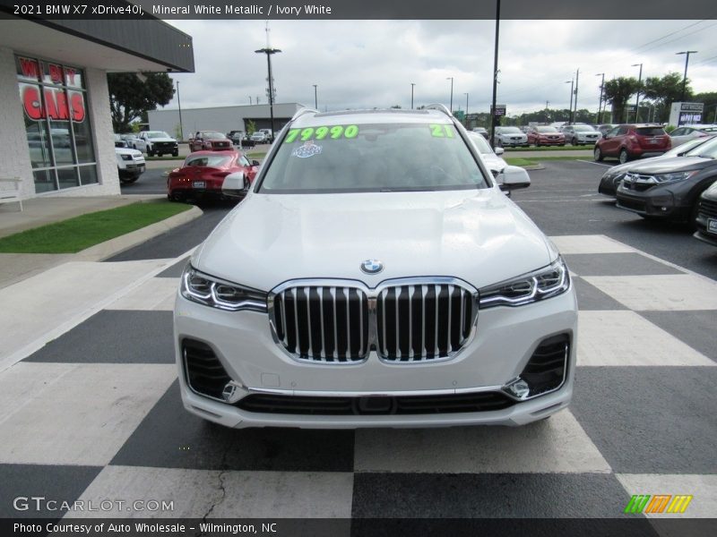 Mineral White Metallic / Ivory White 2021 BMW X7 xDrive40i
