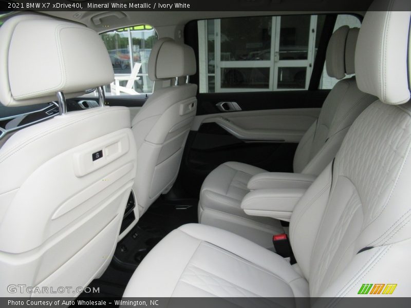 Rear Seat of 2021 X7 xDrive40i