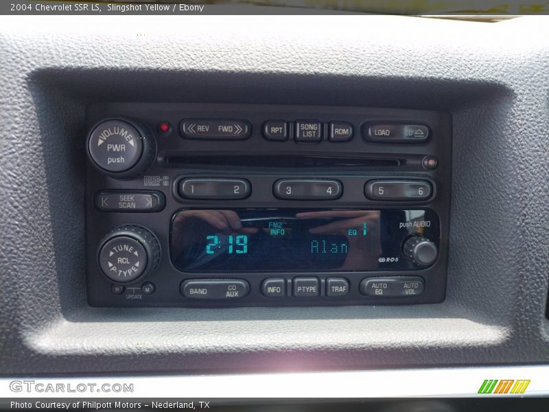 Slingshot Yellow / Ebony 2004 Chevrolet SSR LS