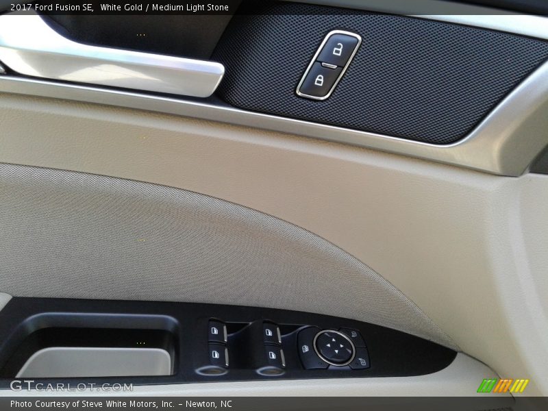 White Gold / Medium Light Stone 2017 Ford Fusion SE