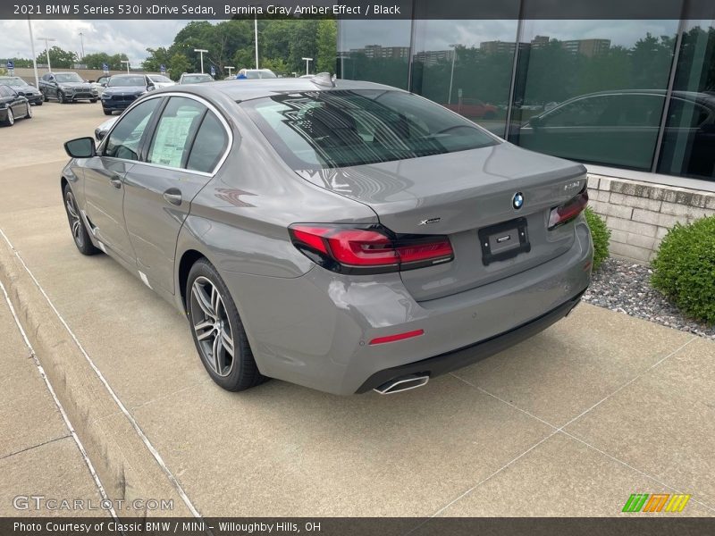 Bernina Gray Amber Effect / Black 2021 BMW 5 Series 530i xDrive Sedan