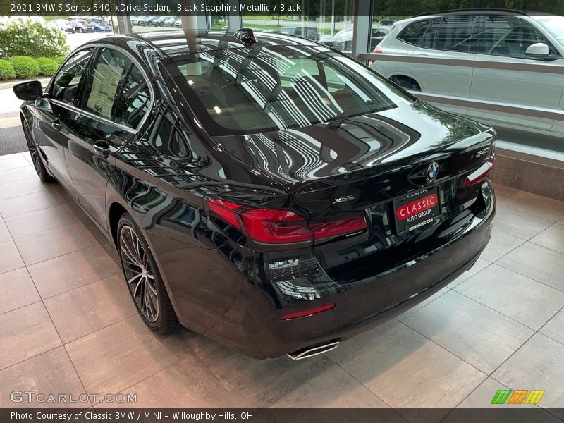 Black Sapphire Metallic / Black 2021 BMW 5 Series 540i xDrive Sedan