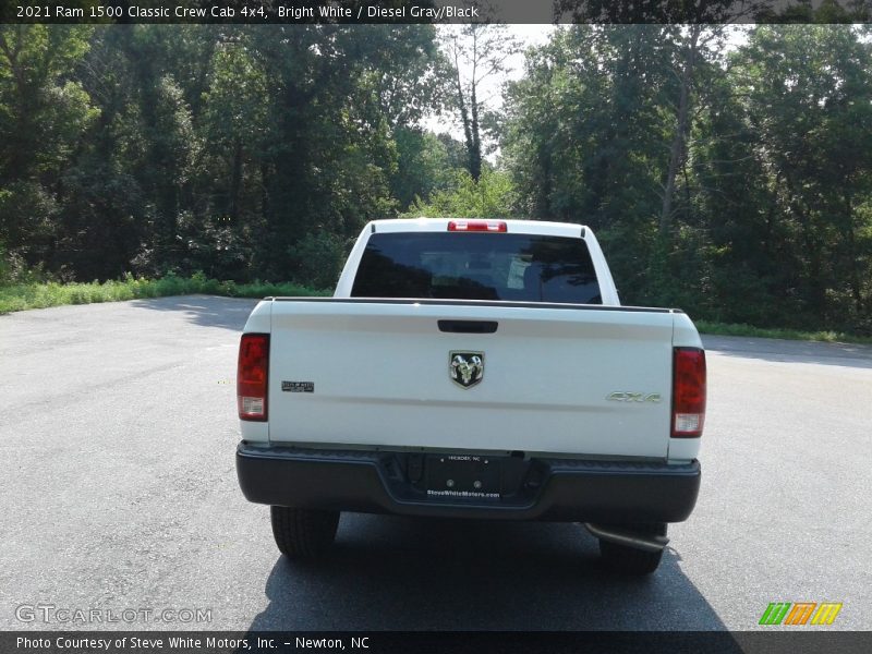 Bright White / Diesel Gray/Black 2021 Ram 1500 Classic Crew Cab 4x4
