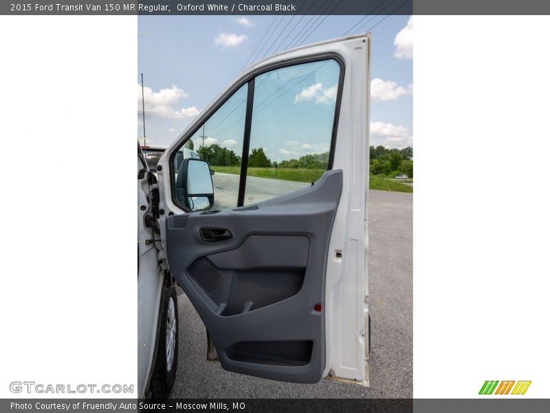 Oxford White / Charcoal Black 2015 Ford Transit Van 150 MR Regular