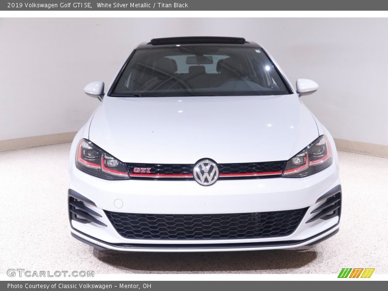 White Silver Metallic / Titan Black 2019 Volkswagen Golf GTI SE