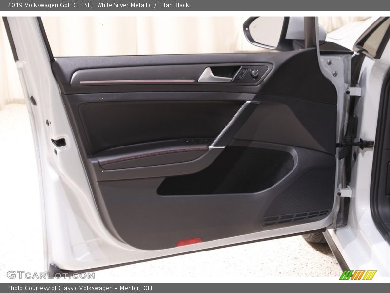 White Silver Metallic / Titan Black 2019 Volkswagen Golf GTI SE