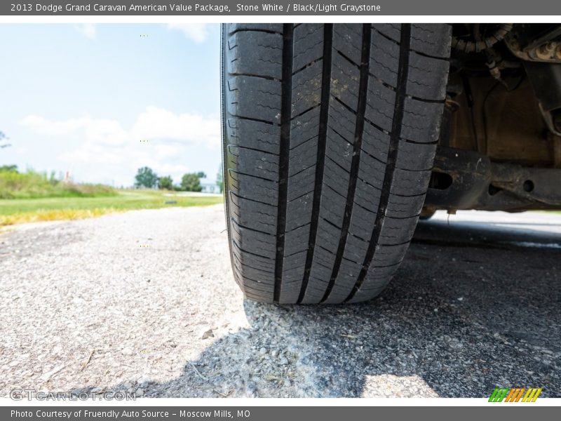 Stone White / Black/Light Graystone 2013 Dodge Grand Caravan American Value Package
