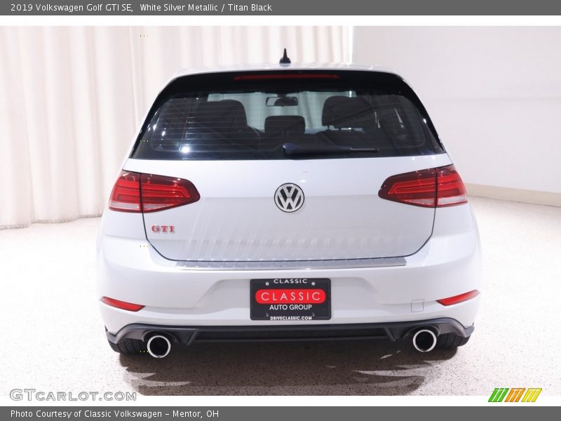 White Silver Metallic / Titan Black 2019 Volkswagen Golf GTI SE