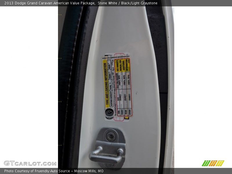 Stone White / Black/Light Graystone 2013 Dodge Grand Caravan American Value Package