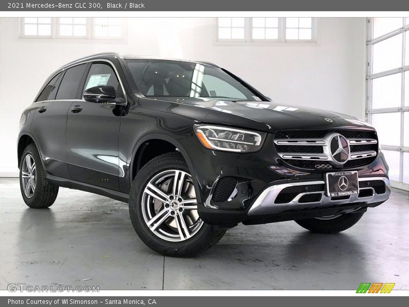 Black / Black 2021 Mercedes-Benz GLC 300