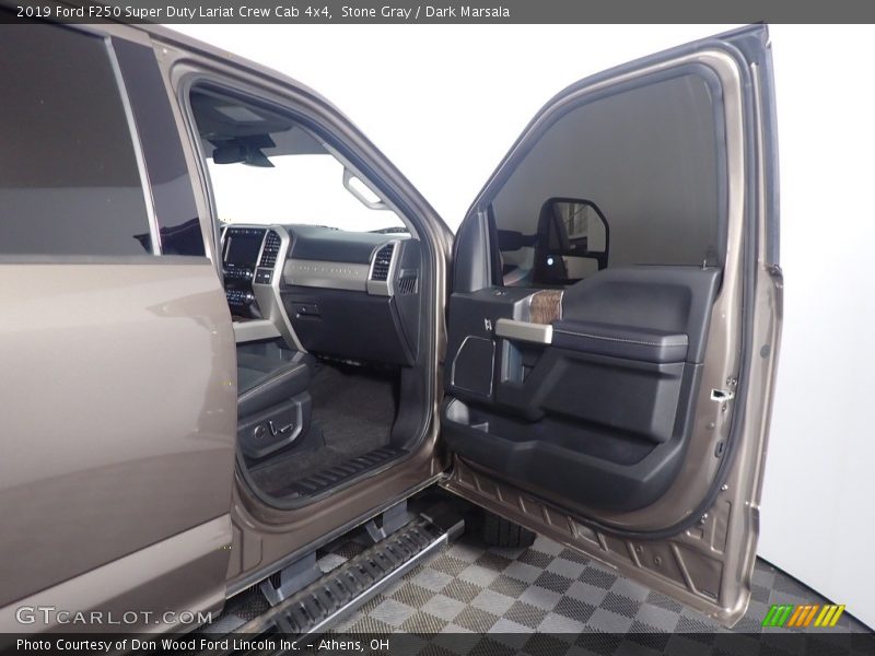 Stone Gray / Dark Marsala 2019 Ford F250 Super Duty Lariat Crew Cab 4x4