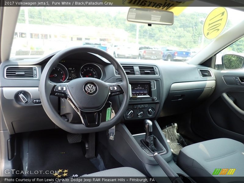 Pure White / Black/Palladium Gray 2017 Volkswagen Jetta S