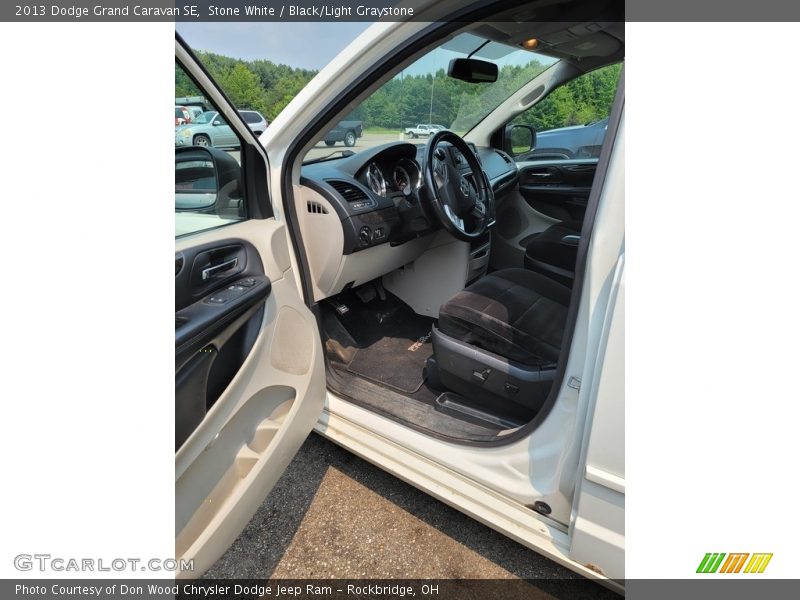 Stone White / Black/Light Graystone 2013 Dodge Grand Caravan SE