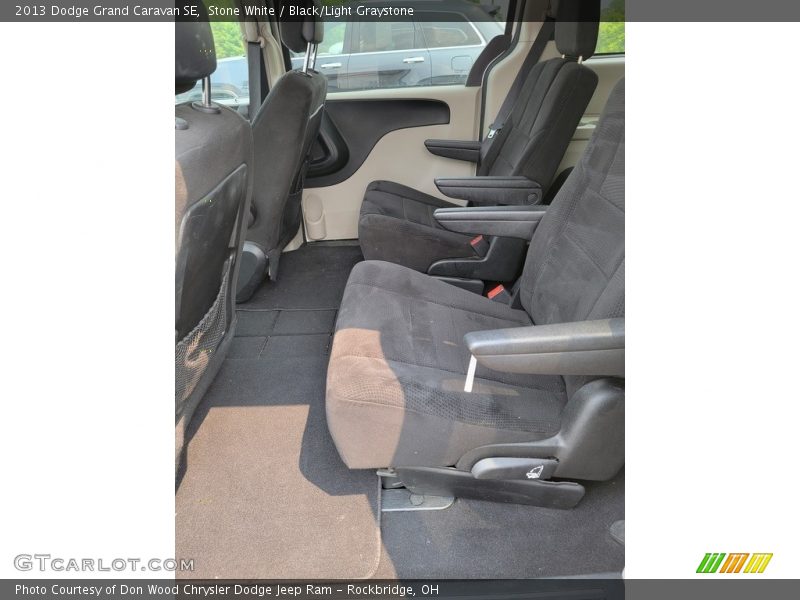 Stone White / Black/Light Graystone 2013 Dodge Grand Caravan SE