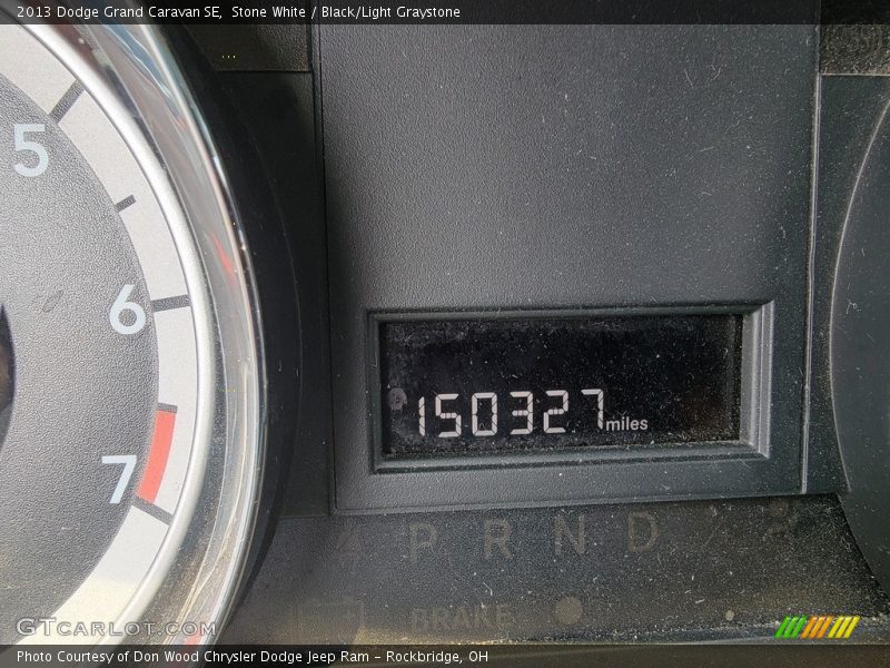 Stone White / Black/Light Graystone 2013 Dodge Grand Caravan SE