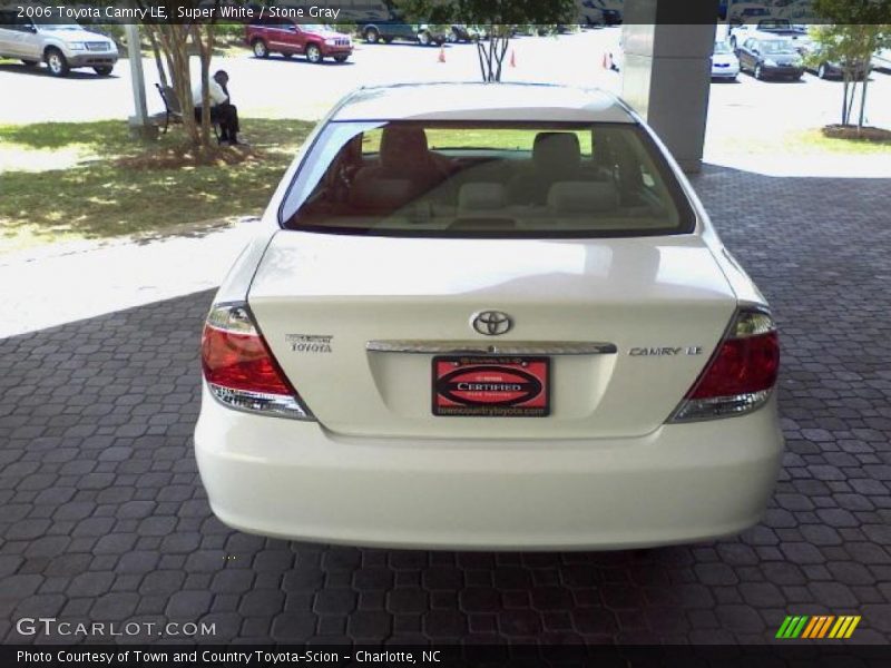 Super White / Stone Gray 2006 Toyota Camry LE