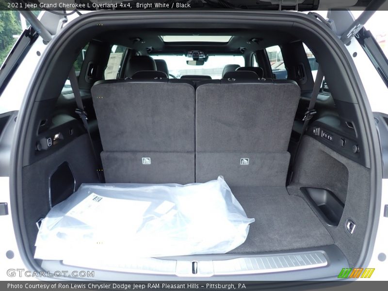 Bright White / Black 2021 Jeep Grand Cherokee L Overland 4x4