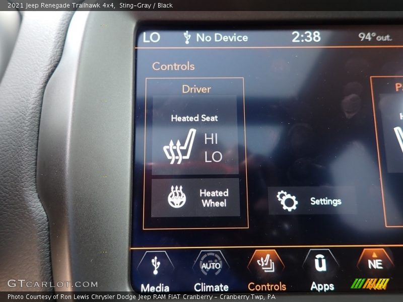 Controls of 2021 Renegade Trailhawk 4x4