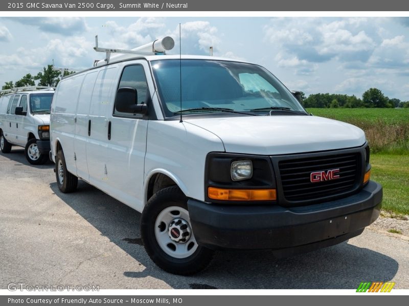 Front 3/4 View of 2015 Savana Van 2500 Cargo