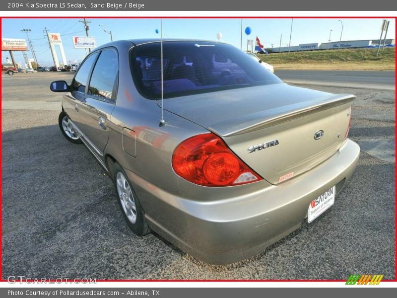 Sand Beige / Beige 2004 Kia Spectra LS Sedan