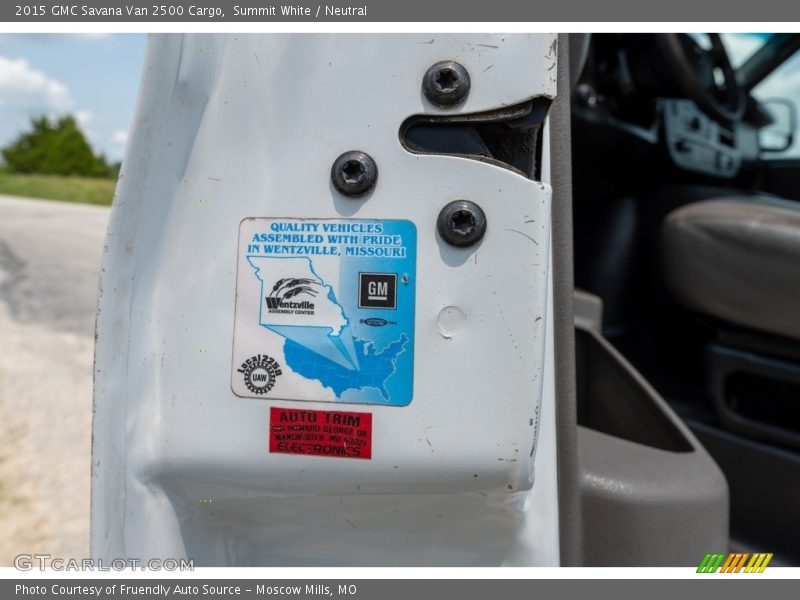 Summit White / Neutral 2015 GMC Savana Van 2500 Cargo