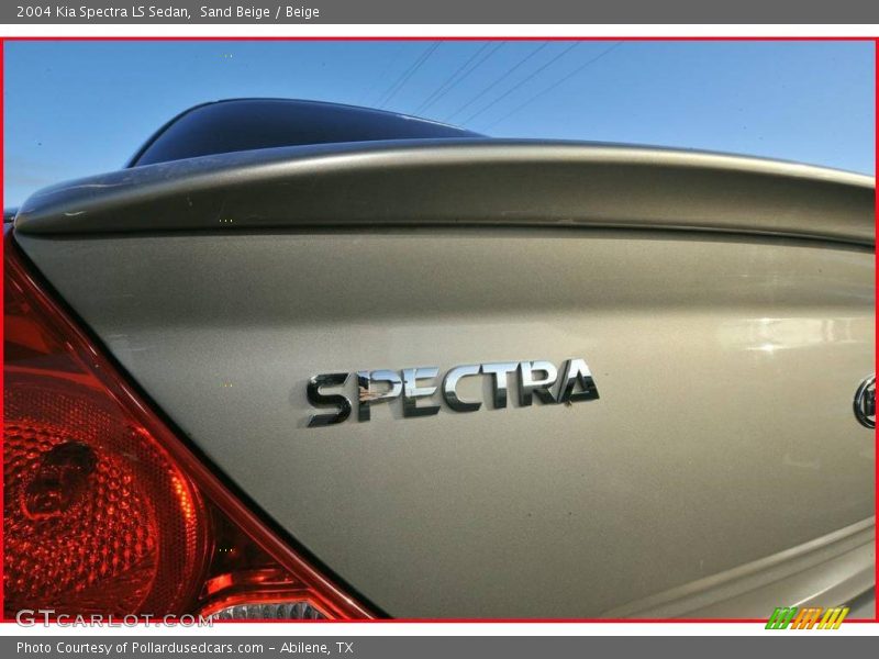 Sand Beige / Beige 2004 Kia Spectra LS Sedan