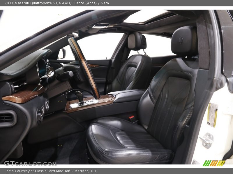 Bianco (White) / Nero 2014 Maserati Quattroporte S Q4 AWD