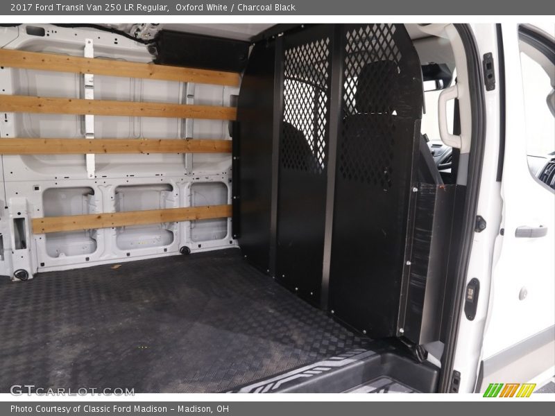 Oxford White / Charcoal Black 2017 Ford Transit Van 250 LR Regular
