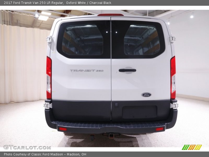 Oxford White / Charcoal Black 2017 Ford Transit Van 250 LR Regular