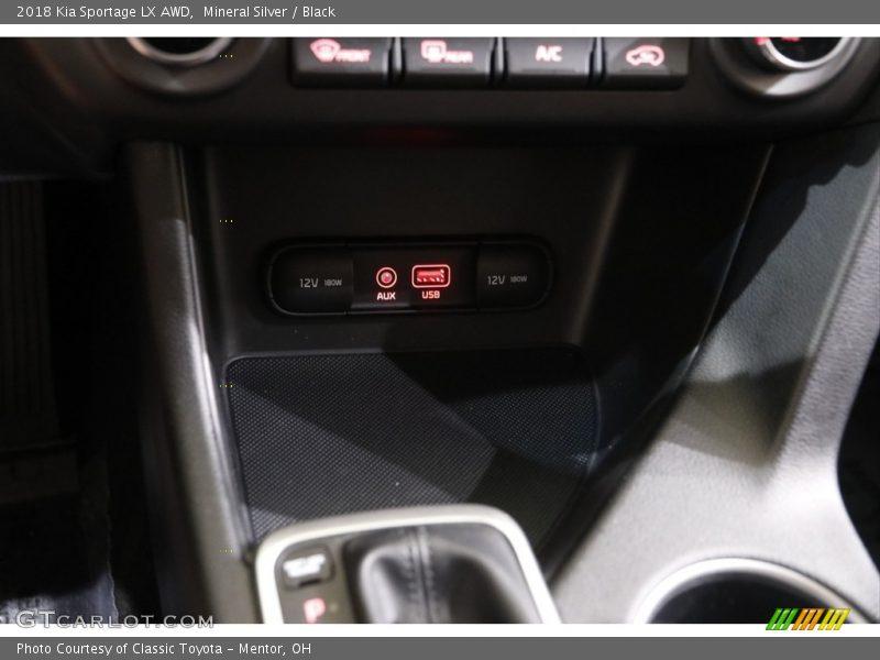 Mineral Silver / Black 2018 Kia Sportage LX AWD