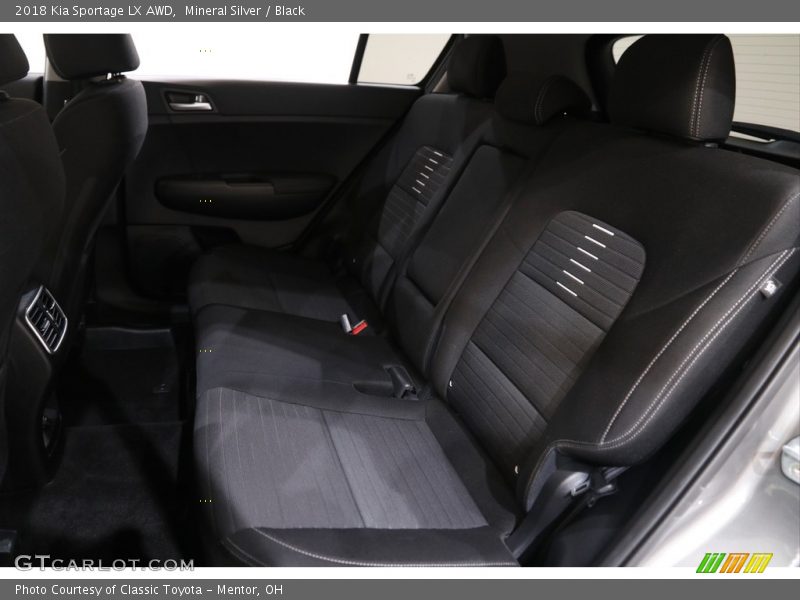 Mineral Silver / Black 2018 Kia Sportage LX AWD