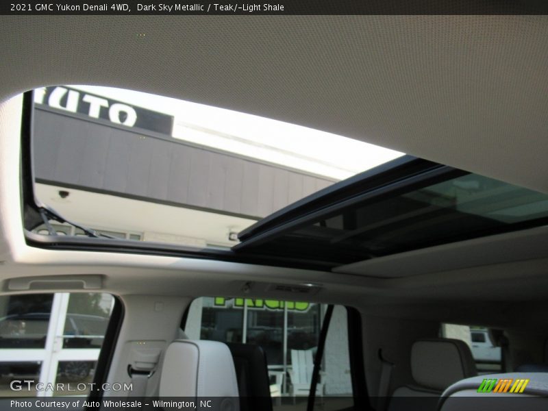 Dark Sky Metallic / Teak/­Light Shale 2021 GMC Yukon Denali 4WD