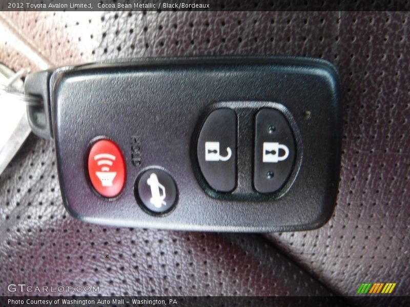Cocoa Bean Metallic / Black/Bordeaux 2012 Toyota Avalon Limited