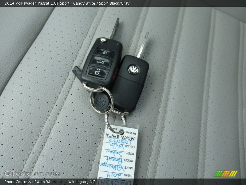 Keys of 2014 Passat 1.8T Sport